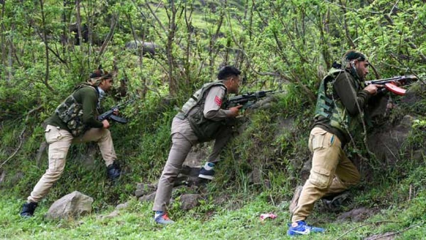 మణిపూర్‌లో పేట్రేగిన తీవ్రవాదులు..